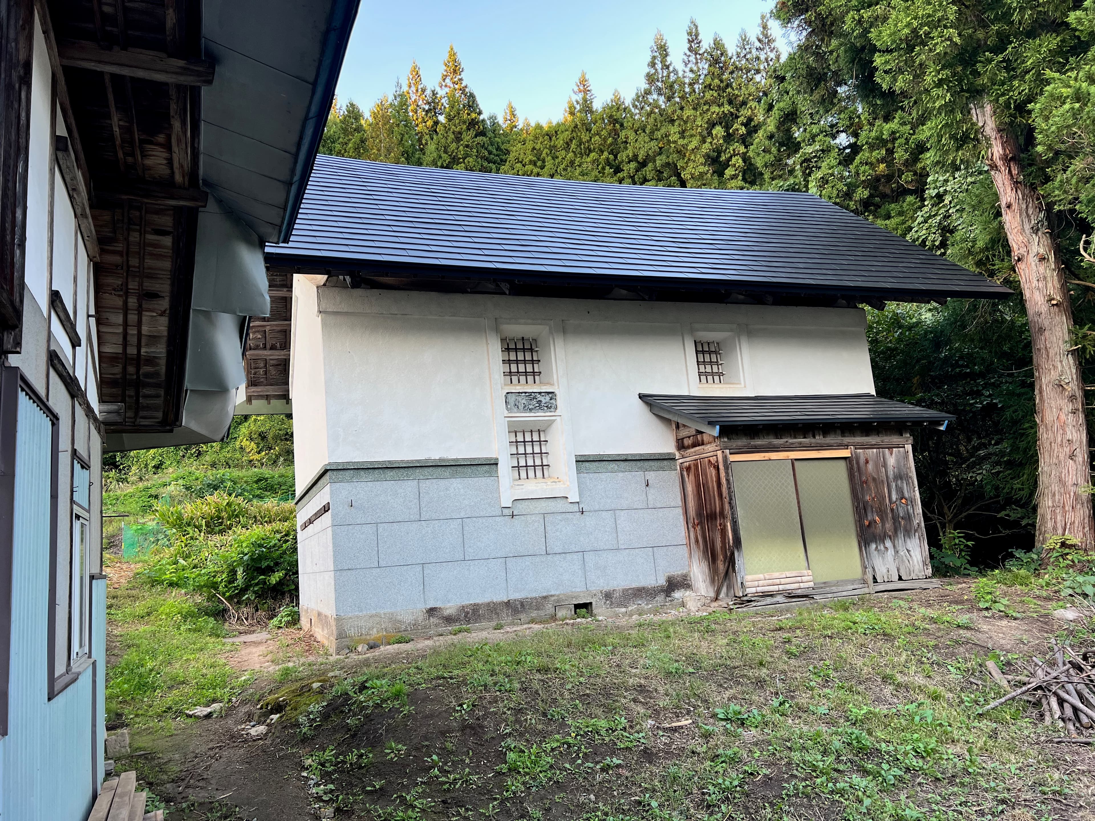 The kura exterior after emergency repair